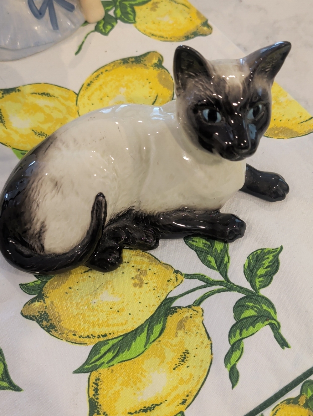 English Black and White Siamese Cat Figurine